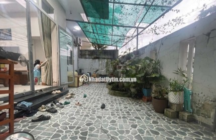 7 tỷ 2 - 100m ngang hơn 8m nhà 3 tầng kiên cố sát Vạn Phúc City - HẺM XE HƠI TỚI CỬA